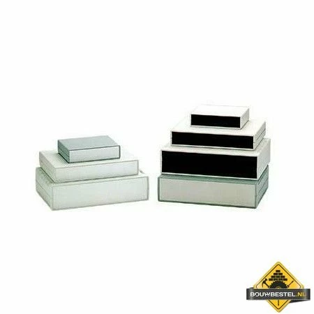 Brandvertragende Behuizing - Lichtgrijs Met Zwarte Eindpanelen 140 X 110 X 35mm 3 Brandvertragende Behuizing - Lichtgrijs Met Zwarte Eindpanelen 140 X 110 X 35mm