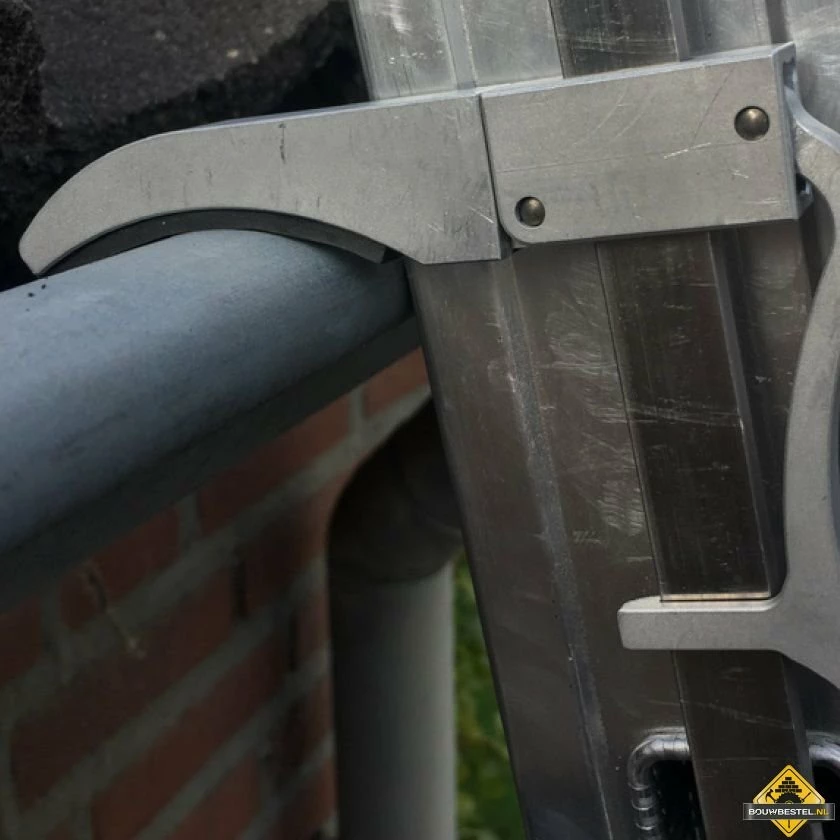 Schuifladder 3-delig + Top Safe Met 3x14 Sporten En Werkhoogte 990 Cm (Levertijd Ca. 1 Week) 6 Schuifladder 3-delig + Top Safe Met 3x14 Sporten En Werkhoogte 990 Cm (Levertijd Ca. 1 Week) - Afbeelding 4