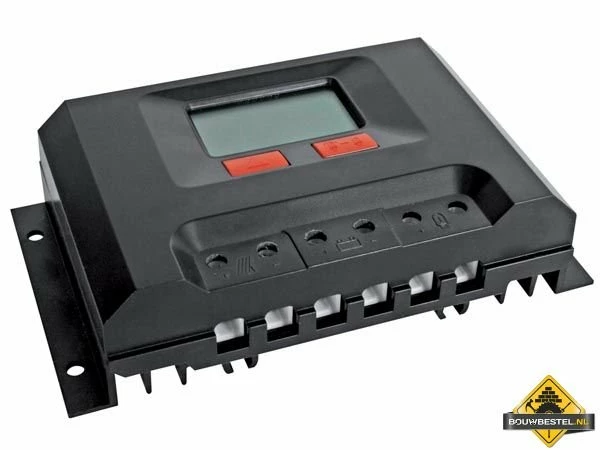 30A-12Vdc Laadregelaar (Max. 30A-300W) 3 30A-12Vdc Laadregelaar (Max. 30A-300W)